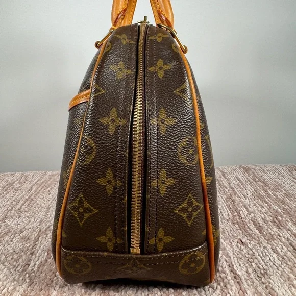 Louis Vuitton Trouville Monogram - Picture 3 of 16